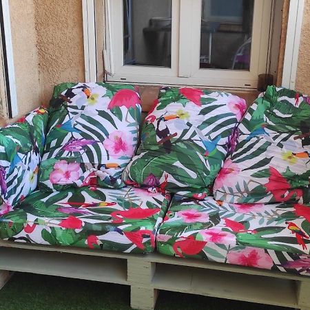 Appartement Avec Terrasse Narbonne Dış mekan fotoğraf